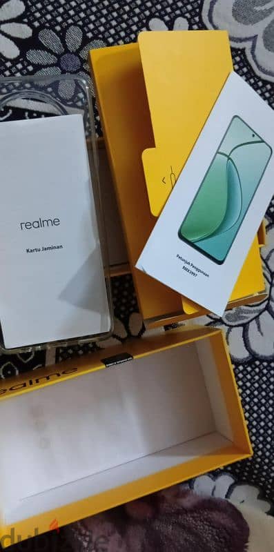 مميزات Realme 12x :- 7