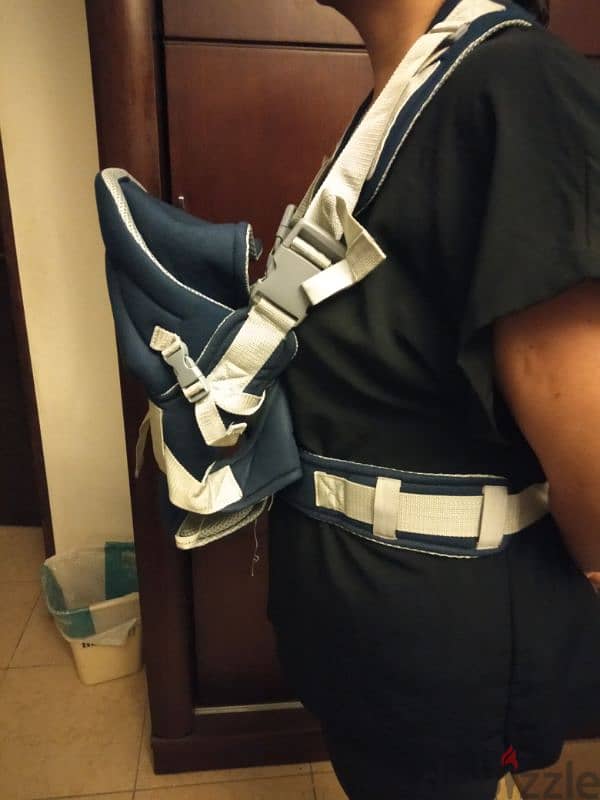baby holder 2