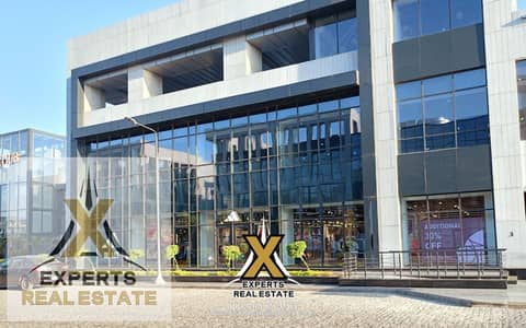 Shop for rent in Madinaty 200m on the front of the mall next to the National Bank and the new banking complex area in Madinaty. Shop for rent in Madinaty suitable for bank activity or large exhibition.