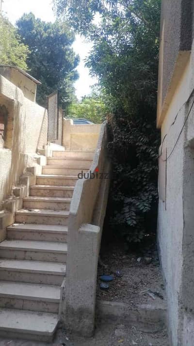 شقه قانون جديد في المعادي قريبه من ميدان الاتحاد الدور الارضي مدخل خاص شارع راقي وهادي جدا