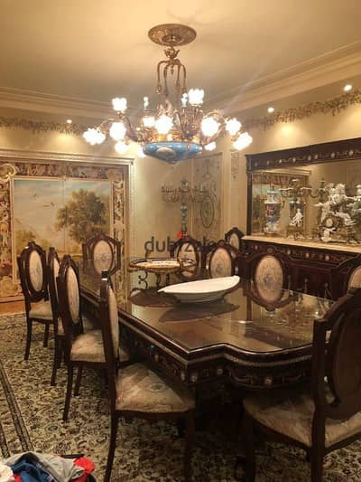 شقة للبيع 600م بحر مباشر( عمارة النحاس)