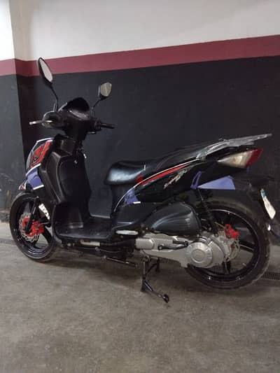 SYM SR استخدام راقي