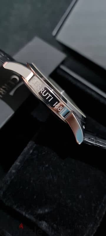 Cerruti 1881 5