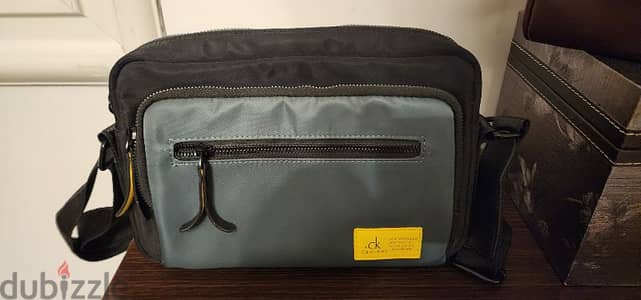 brand new Calvin Klein Shoulder Bag – Original