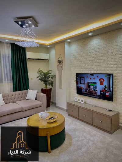 شقة مفروشة بالدقى تفرعات محيى الدين أبو العز                                                                                           ,