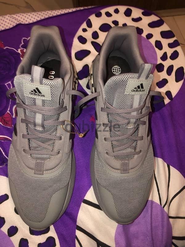 Adidas man waking and running shoes 3
