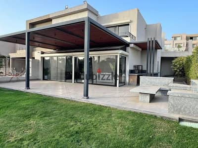فيلا توين هاوس للبيع  أستلام فوري في جولف فيوز_ بالم هيلز