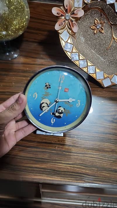 منبه انتيكه قديم ملو