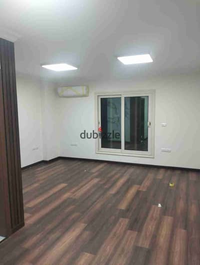 شقه للايجار بشارع مكرم عبيد الرئيسي 400م بالتكييفات لجميع الاغراض