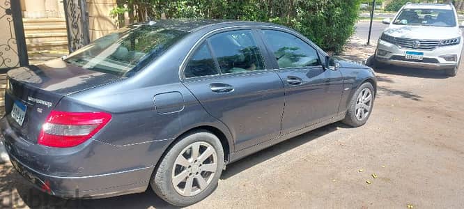 Mercedes-Benz C180 2010