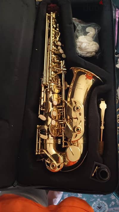 Saxophone pierret Paris super artiste 8 جديد.