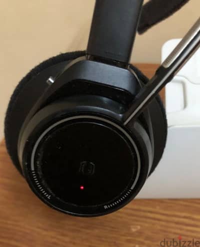 Plantronics voyager focus Bluetooth  call canter كول سنتر