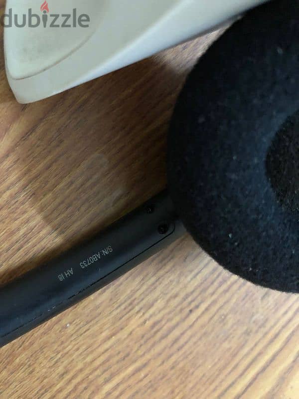 Plantronics voyager focus Bluetooth  call canter كول سنتر 8