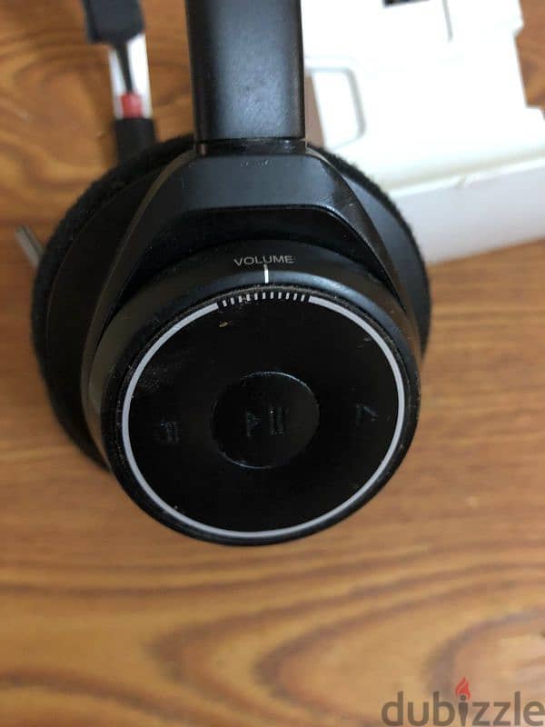 Plantronics voyager focus Bluetooth  call canter كول سنتر 11