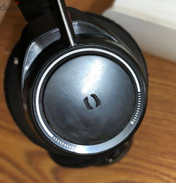 Plantronics voyager focus Bluetooth  call canter كول سنتر 18
