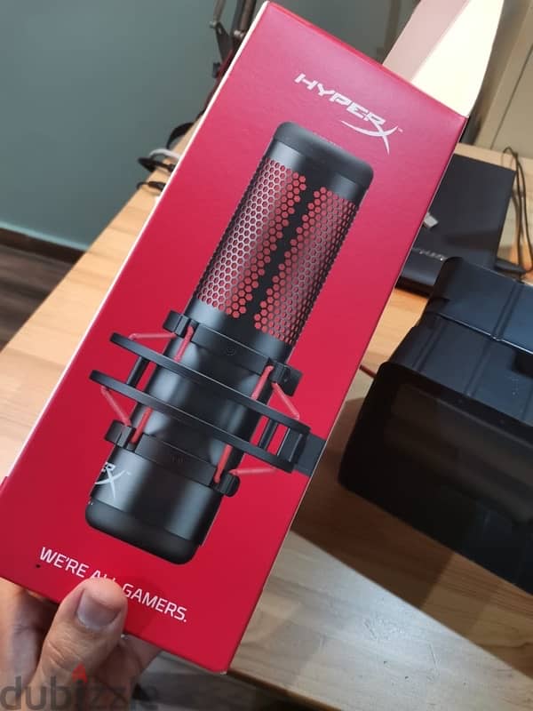 HYPERX QUADCAST STANDALONE MICROPHONE 6