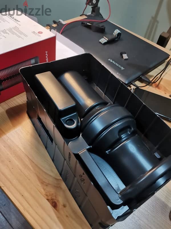 HYPERX QUADCAST STANDALONE MICROPHONE 3