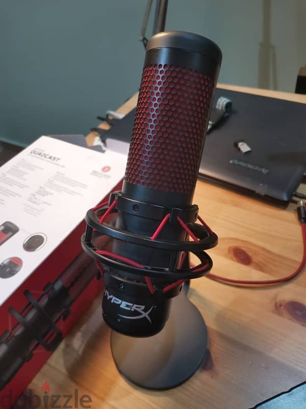 HYPERX QUADCAST STANDALONE MICROPHONE 7