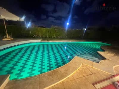 فيلا الربيع للإيجار اليومي في مارينا ٦ علي البحر مباشرة