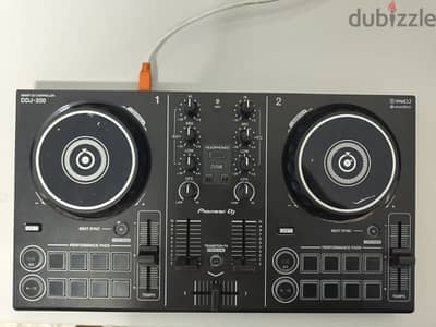 ddj 200 like brand new
