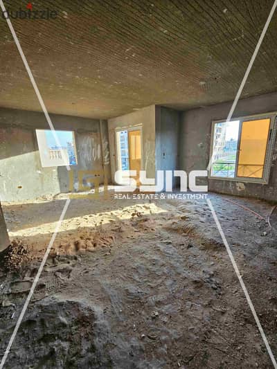 شقة للبيع "موقع و سعر مميز" بمدينة الشروق