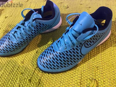 Nike MAGISTA ORIGINAL MADE IN VIETNAM SIZE 36 Dubai shop