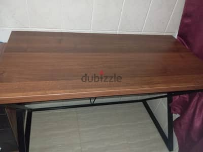 مكتب mdf مع درج منفصل بمفتاح