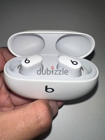 Beats Studio buds