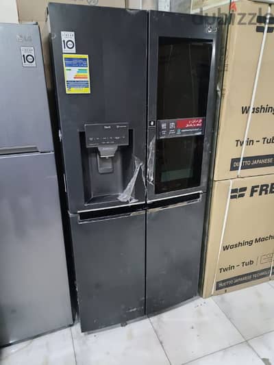 ثلاجة LG Instaview موديل / GC-X22FTQKL صانع الثلج 4 أبواب