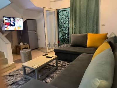 ستوديو دوبلكس بحديقة أمام Studio for rent with garden -Beverly hills/