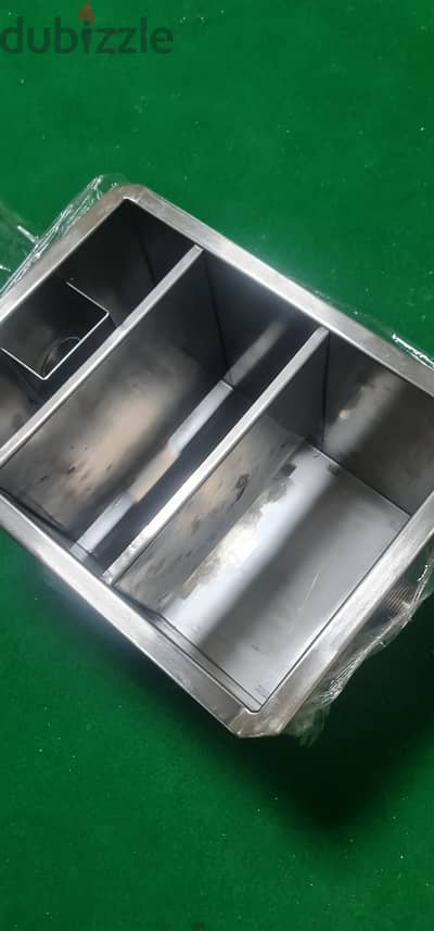 فاصل الشحوم - grease trap