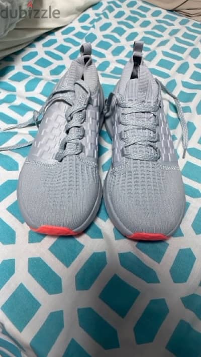حذاء under armour
