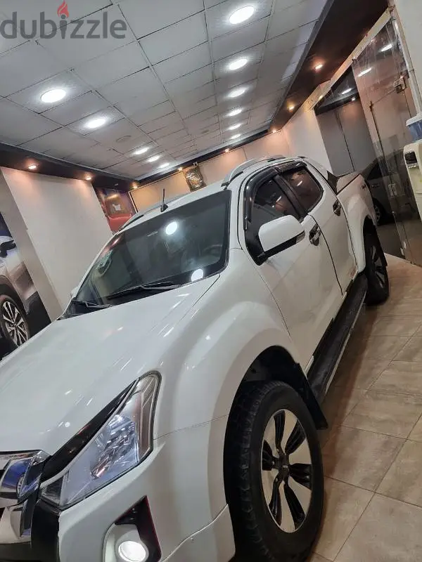 ايسوزو دى ماكس 202363701710544129127