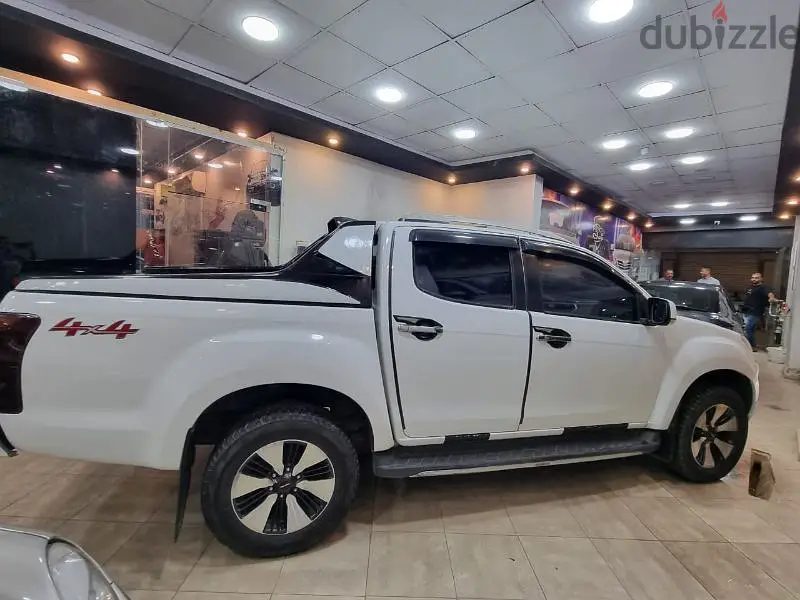 ايسوزو دى ماكس 202363701710544129128