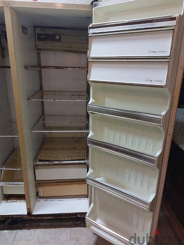 Hotpoint  2 doors 1