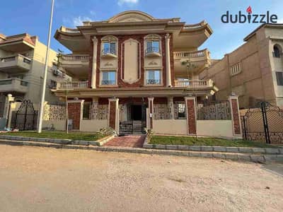 شقه روف للبيييع في البنفسج فيلات قريبه من الرحاب بحري اسانسير وتراث