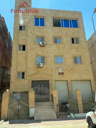 مصنع غذائي  للايجار مساحه ٤٠٠ متر بالتجمع بالالف مصنع