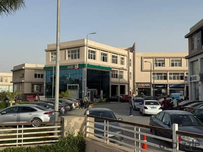 محل للبيع جاهز للاستلام في مول الكارما 4 بجوار الربوة في قلب الشيخ زايد