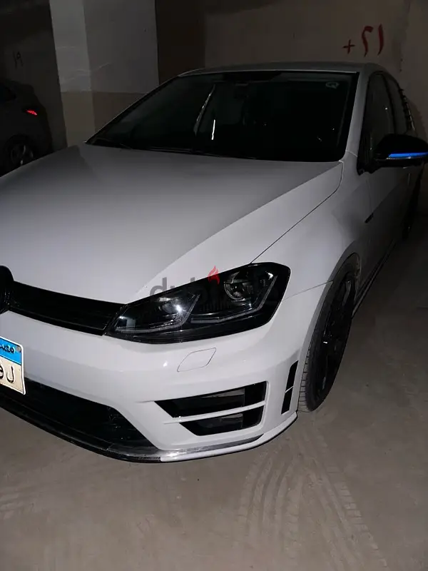 Volkswagen Golf 201563701715029505124