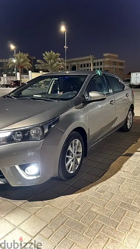 تويوتا كورولا 2015