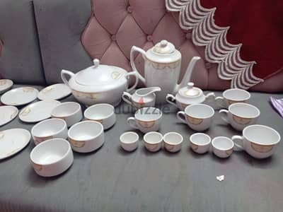 طقم اطباق وبراد وسلطانيات وفناجين طقم نيش 49 قظعه