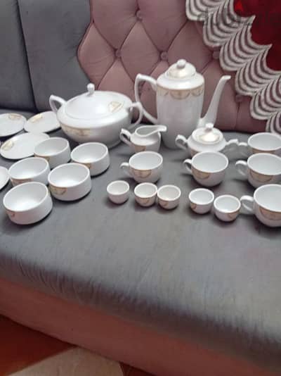 اطباق سلطانيه براد فناجين49 قطعه