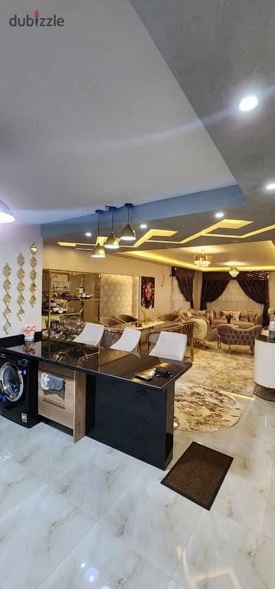 شقة للايجار مفروشة بالكامل في كمبوند ذا سكوير التجمع الخامس 3 غرف نوم