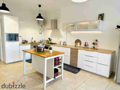 Duplex villa for rent in Amwaj, a prime location near the sea, modern furnishings