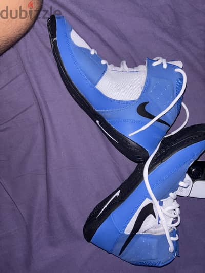 Nike fury training size 10
