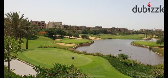 للإيجار فيلا توين صف أول على الجولف بإطلالة على البحيرة قطامية ديونز