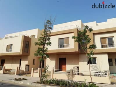 Twinhouse for sale in Grand Heights semi-finished