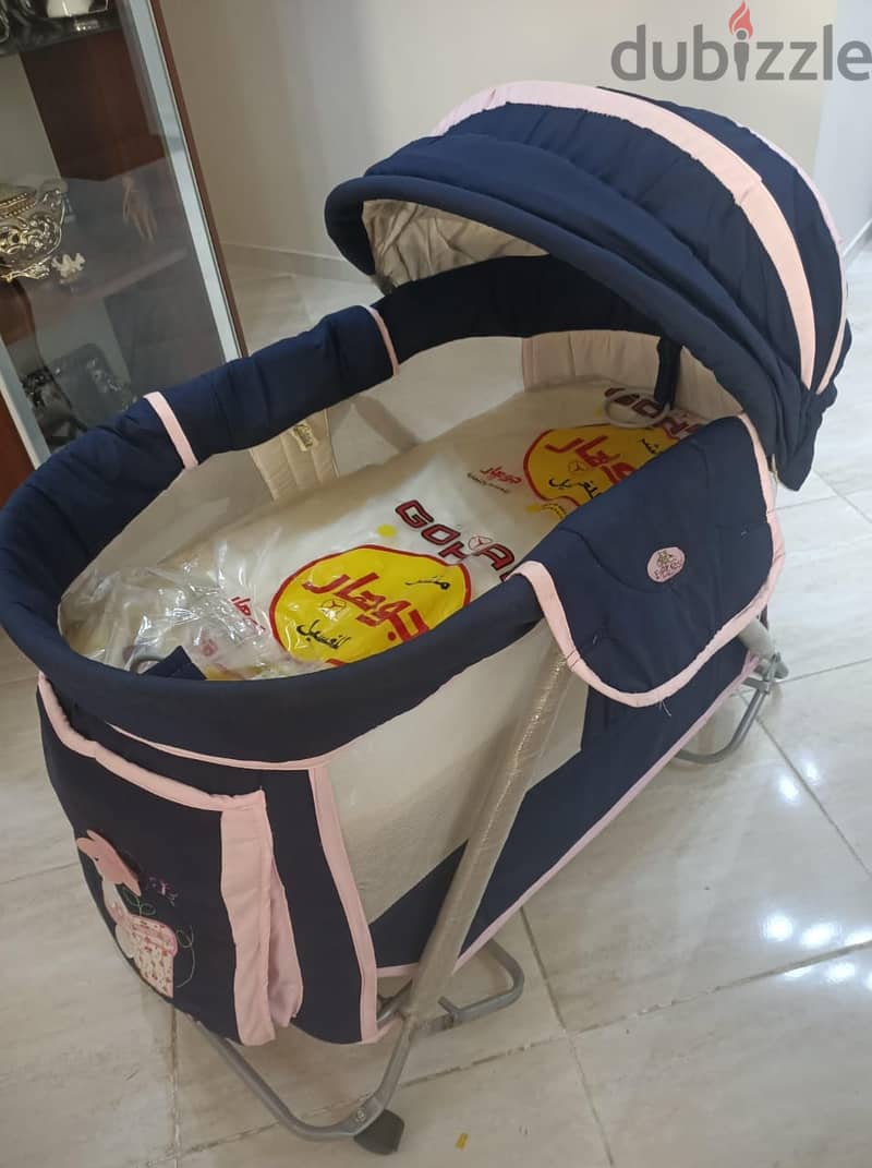 سرير اطفال 2