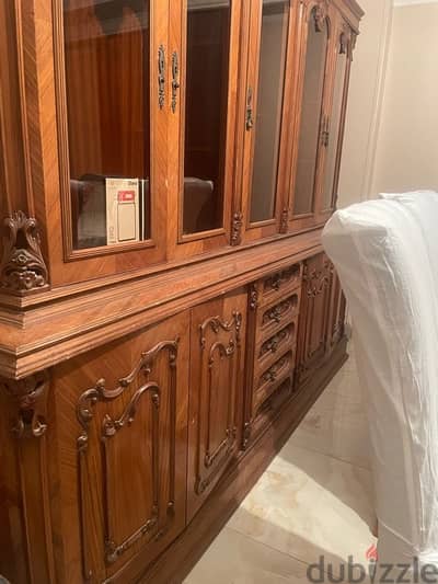 طربيزه سفرة مع الكراسي و النيش