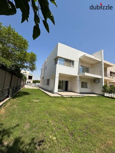 A villa for rent, fully finished, first floor, with a kitchen, air